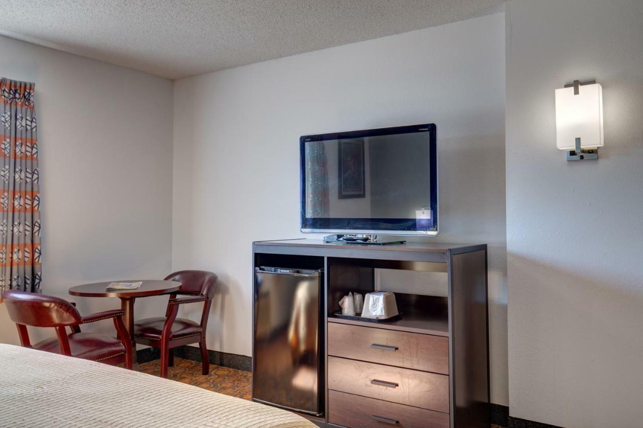 Howard Johnson By Wyndham Branson Theatre District Dış mekan fotoğraf
